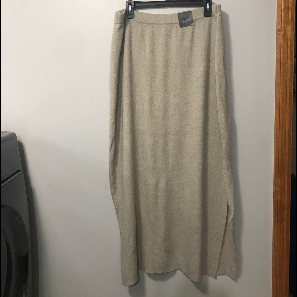 14/16Light Oatmeal knit skirt Lane Bryant